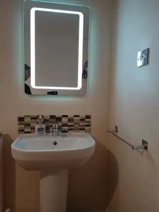 Tek Kişilik Oda, Ortak Banyo