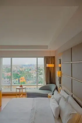 Oda, 1 En Büyük (King) Boy Yatak, Sigara İçilmez, Havuz Manzaralı