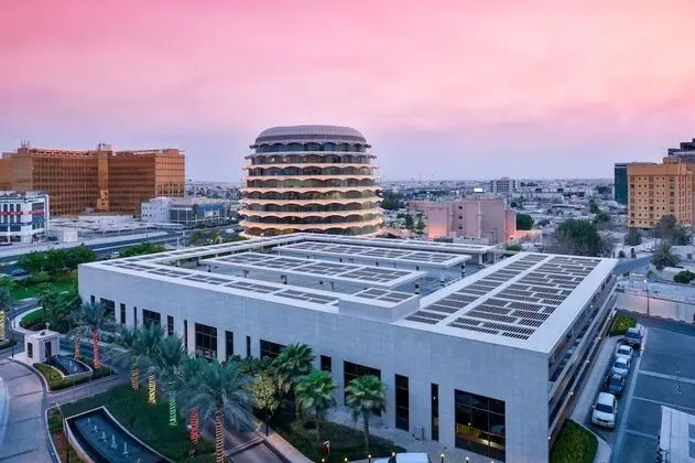 Club Oda, 1 En Büyük (King) Boy Yatak, Sigara İçilebilir, Şehir Manzaralı