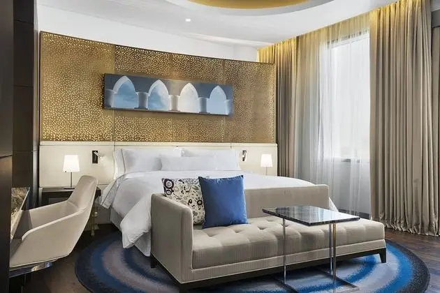 Club Oda, 1 En Büyük (King) Boy Yatak, Sigara İçilebilir, Şehir Manzaralı