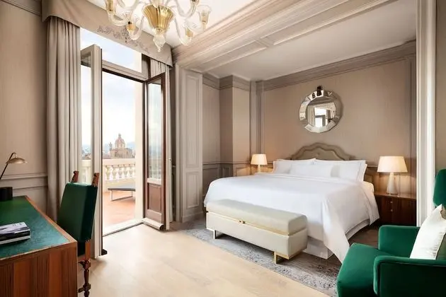 Çatı Katı Süiti (Penthouse), 1 En Büyük (King) Boy Yatak, Teras