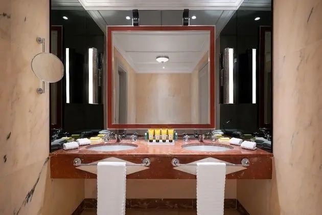 Çatı Katı Süiti (Penthouse), 1 En Büyük (King) Boy Yatak, Teras