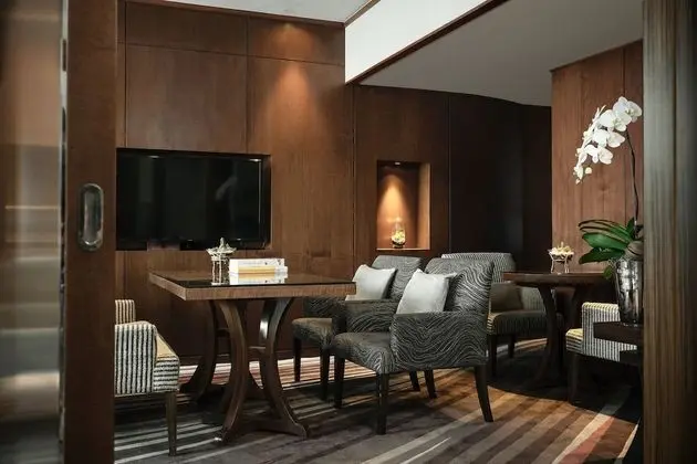 Club Oda, 1 En Büyük (King) Boy Yatak, Şehir Manzaralı