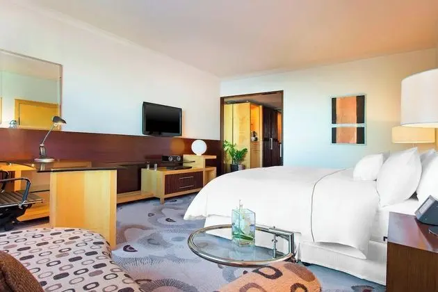 Oda, 2 Çift Kişilik Yatak, Şehir Manzaralı