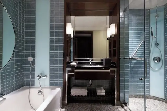 Oda, 2 Çift Kişilik Yatak, Şehir Manzaralı