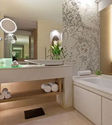 Oda, 1 En Büyük (King) Boy Yatak, Sigara İçilmez, Şehir Manzaralı