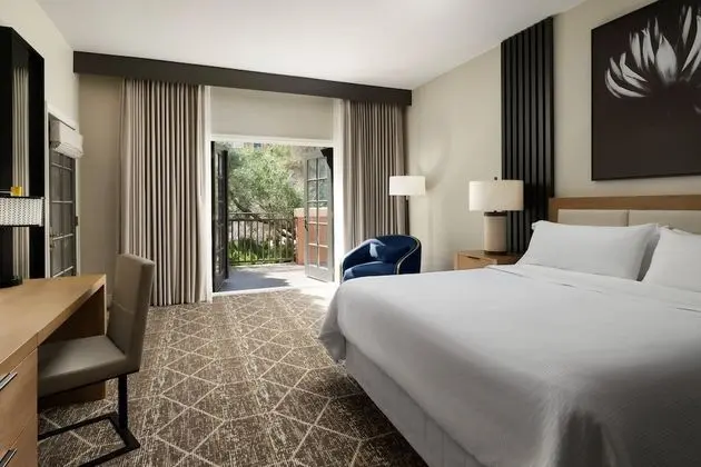 Villa, 1 Yatak Odası, Havuz Manzaralı