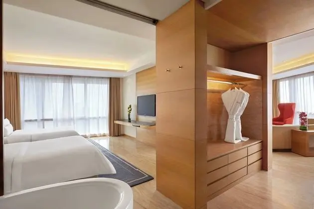 Oda, 2 Çift Kişilik Yatak, Sigara İçilmez, Şehir Manzaralı