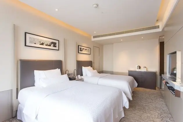 Oda, 2 Tek Kişilik Yatak, Sigara İçilebilir, Şehir Manzaralı