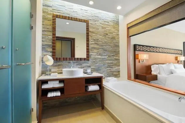 Deluxe Oda, 1 En Büyük (King) Boy Yatak, Balkon, Okyanus Manzaralı
