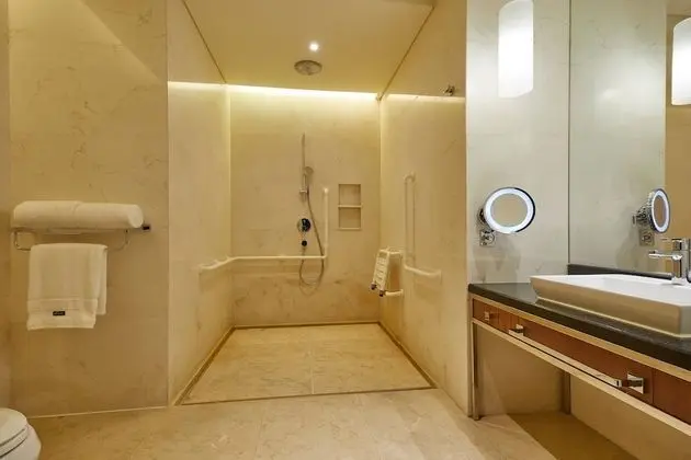 Oda, 1 En Büyük (King) Boy Yatak, Sigara İçilmez, Şehir Manzaralı