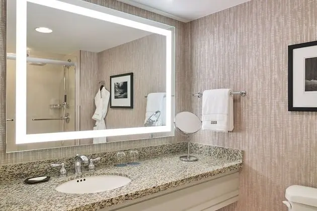 Traditional Oda, 2 Çift Kişilik Yatak (Mobility Accessible, Roll-In Shower)