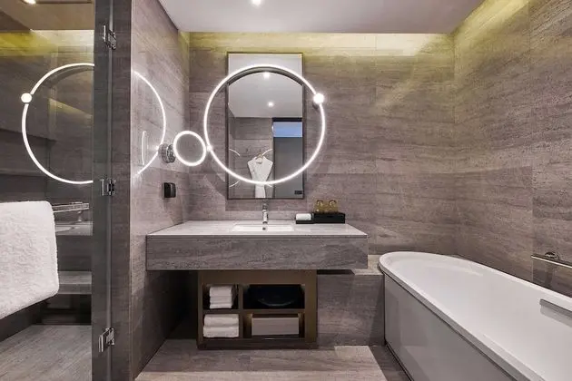 Club Oda, 1 En Büyük (King) Boy Yatak, Şehir Manzaralı