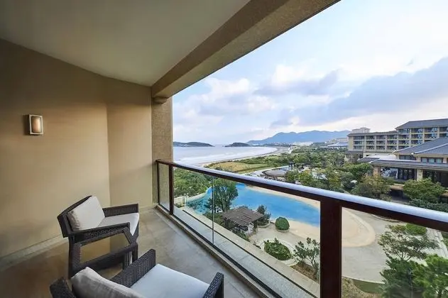 Oda, 2 Tek Kişilik Yatak, Balkon, Kısmi Deniz Manzarası