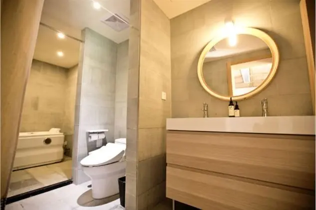 Family Oda, Bahçe Manzaralı