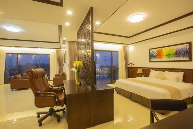 Westlake Room