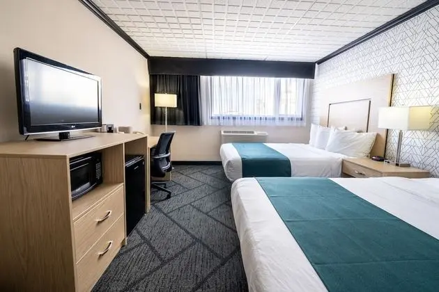 Standard 2 Queen beds