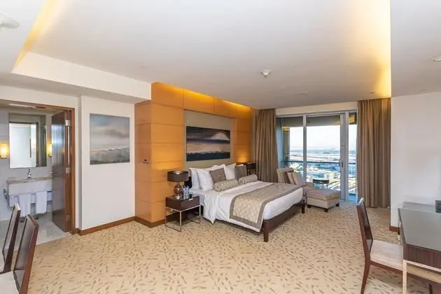 King Studio Apartment