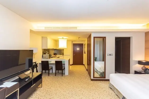 Premier Studio with Partial Burj View
