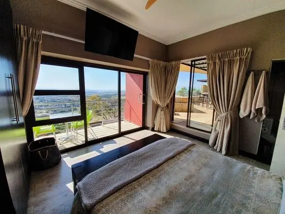 Deluxe Oda, 1 Büyük (Queen) Boy Yatak, Balkon, Dağ Manzaralı