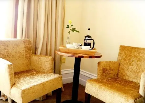 Deluxe Tek Büyük veya İki Ayrı Yataklı Oda, 1 Çift Kişilik veya 2 Tek Kişilik Yatak, Deniz Manzaralı