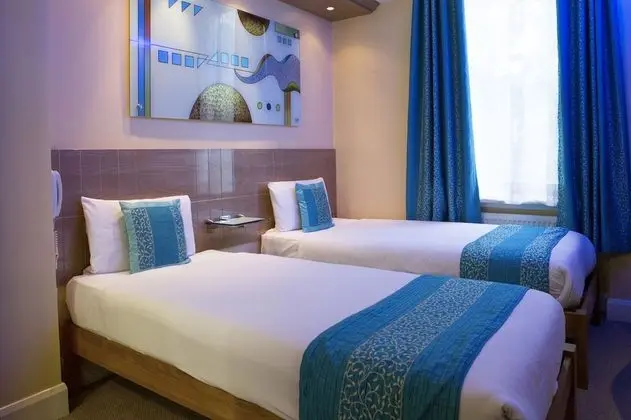 İki Ayrı Yataklı Oda