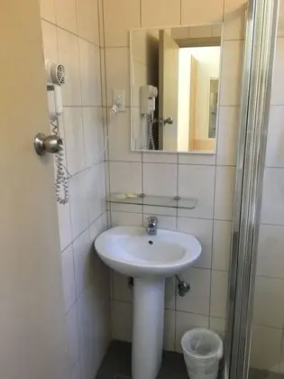 Standard Oda, 1 Büyük (Queen) Boy Yatak