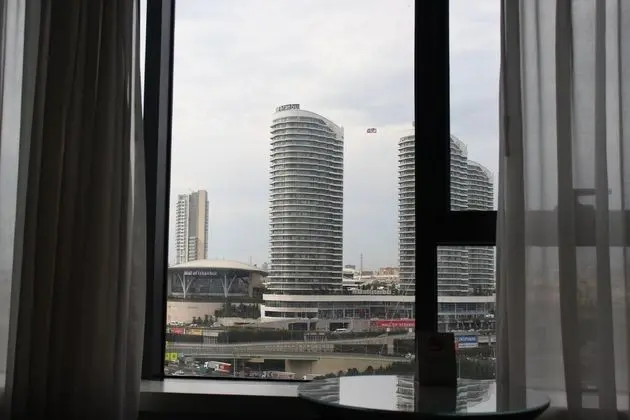 Sehir Manzaralı Tek Odalı Apartment Odası