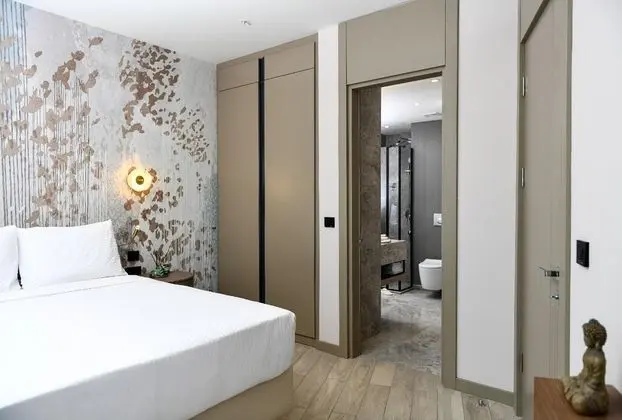 Spacious Uc Odalı Apartment Odası
