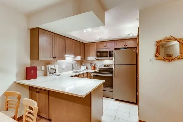 Daire, 1 En Büyük (King) Boy Yatak ve Çekyat (Westwind 109 1BD 1.5BA Gold Condo)