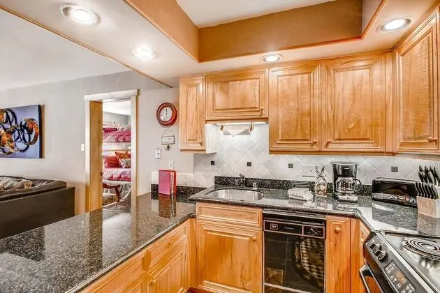 Daire, 1 En Büyük (King) Boy Yatak ve Çekyat, Tepe Manzaralı (Westwind 208L 1BD 1BA Gold Condo)