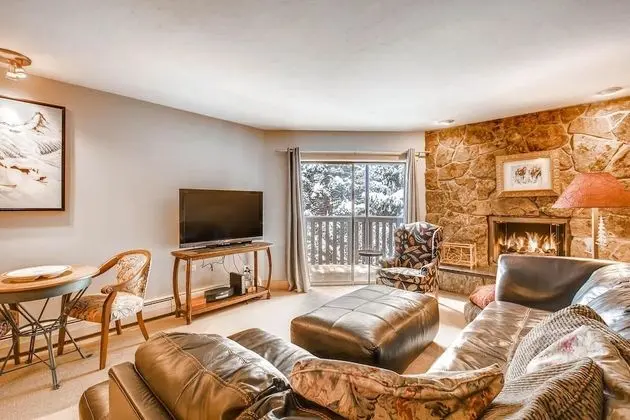Daire, 1 En Büyük (King) Boy Yatak ve Çekyat, Tepe Manzaralı (Westwind 208L 1BD 1BA Gold Condo)