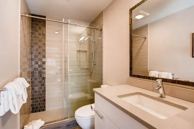 Daire, Birden Çok Yatak (Westwind 302 2BD 2BA Plat. Condo)