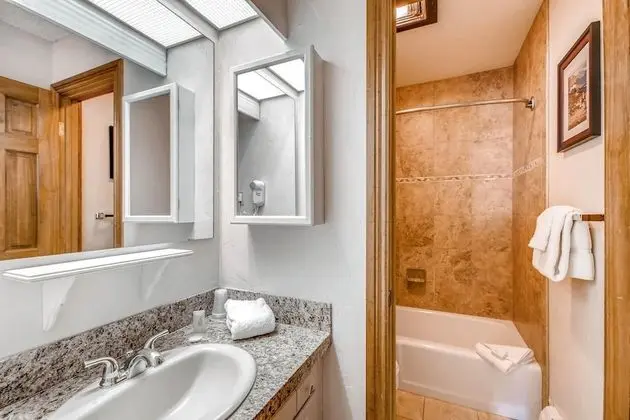 Daire, Birden Çok Yatak (Westwind 405 4BD 3BA Gold Condo)