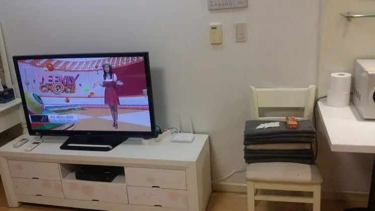 Business Oda, 1 Büyük (Queen) Boy Yatak, Sigara İçilmez, Mutfak