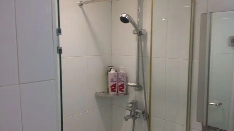 Business Oda, 1 Büyük (Queen) Boy Yatak, Sigara İçilmez, Mutfak