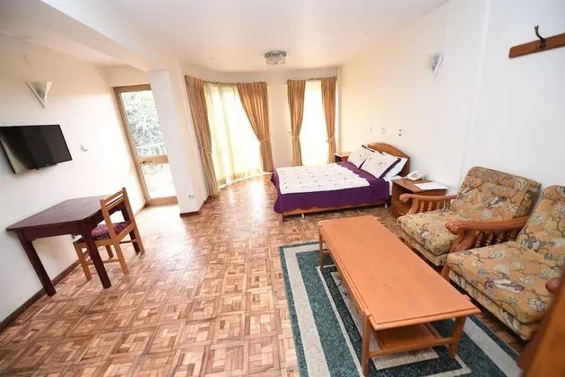 Junior Süit, Şehir Manzaralı