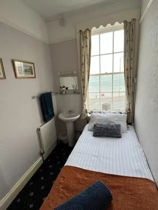 Basic Tek Kişilik Oda, Özel Banyo (Shared shower 2nd Floor)
