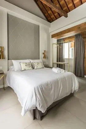 Junior Tek Büyük Yataklı Oda