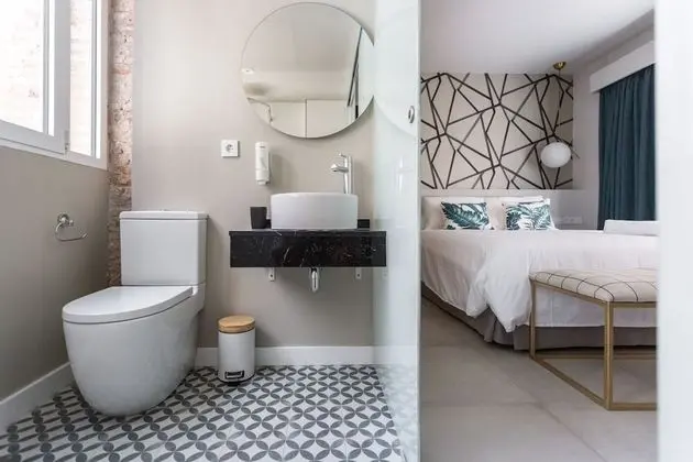 Standard Tek Büyük Yataklı Oda