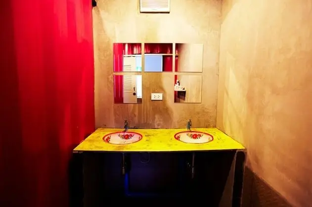 2 Bed Private with Shared Bathroom