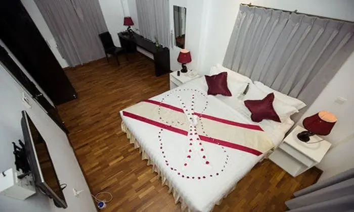 Comfort Tek Büyük Yataklı Oda, 1 Çift Kişilik Yatak, Havuz Manzaralı, Havuz Kenarı