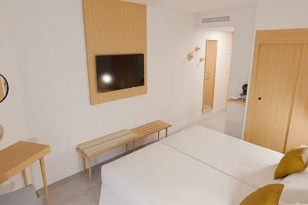 Büyük Yataklı Tek Kişilik Oda, Balkon