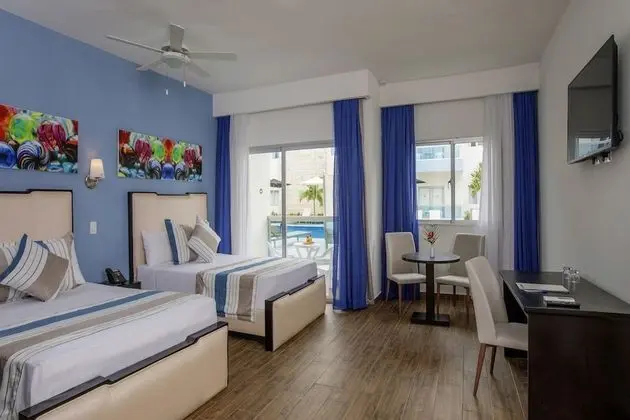Double Room with Pool View