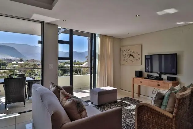 Three Bedroom Luxury Apartment