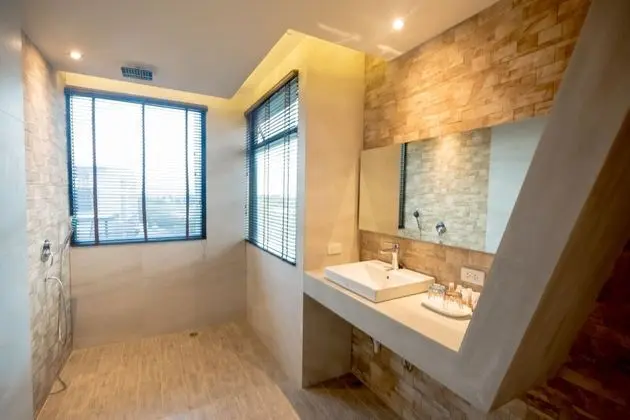 Two Bedrooms 1 King and 2 Single Beds - Transfer from Hua Hin Airport