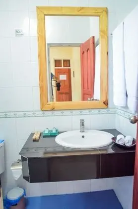 Standard Tek Büyük Yataklı Oda, 1 Yatak Odası, Özel Banyo, Zemin Kat