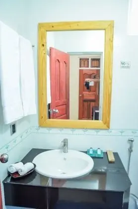 Standard Tek Büyük Yataklı Oda, 1 Yatak Odası, Özel Banyo, Zemin Kat