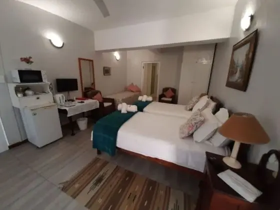 Classic Üç Kişilik Oda