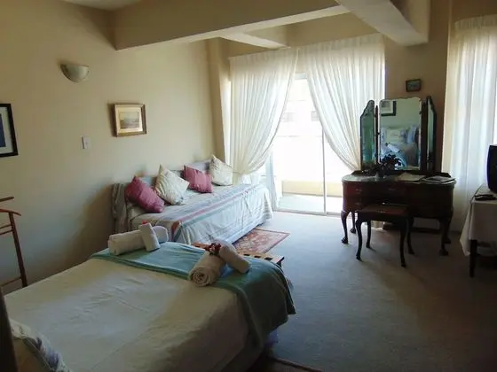 Double en-suite room - Yellowtail